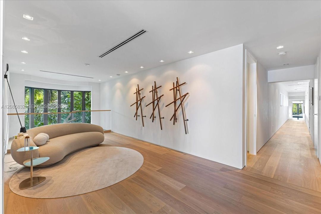 For Sale: $16,900,000 (7 beds, 7 baths, 5804 Square Feet)