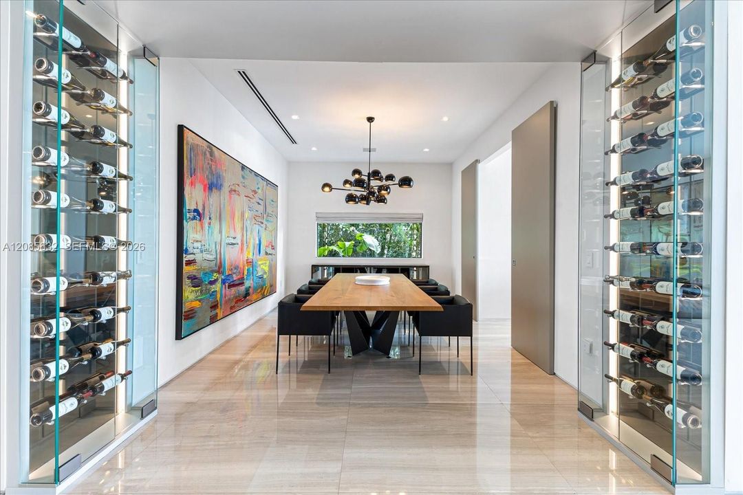 For Sale: $16,900,000 (7 beds, 7 baths, 5804 Square Feet)