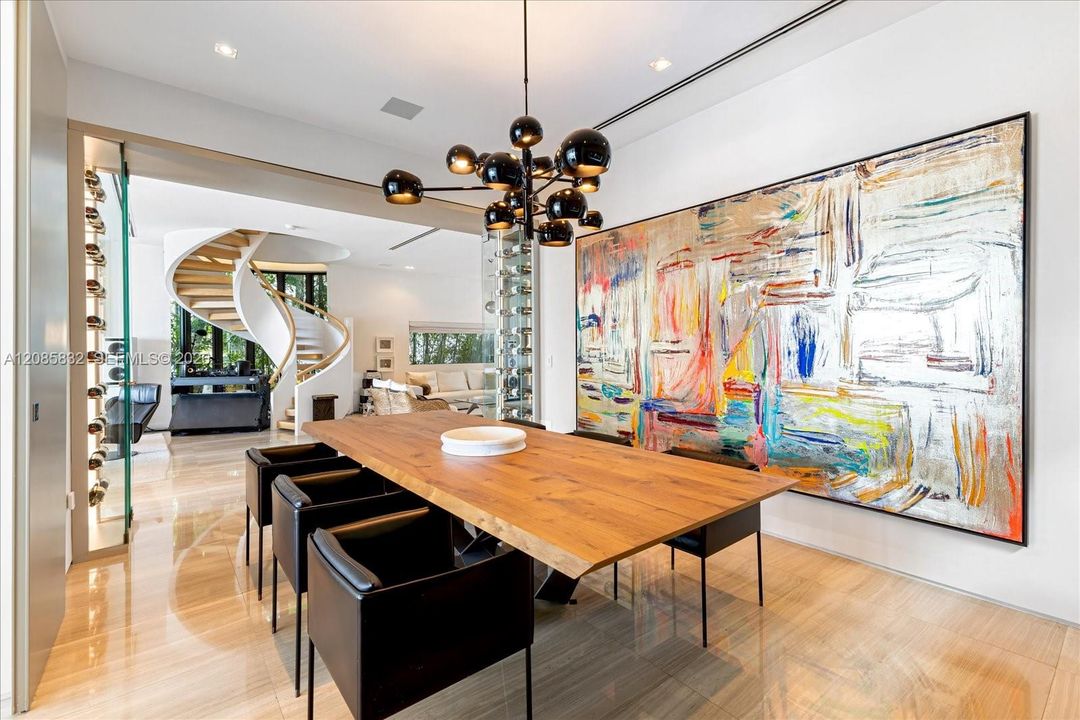 For Sale: $16,900,000 (7 beds, 7 baths, 5804 Square Feet)
