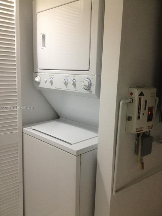 В аренду: $2,195 (2 спален, 2 ванн, 990 Квадратных фут)
