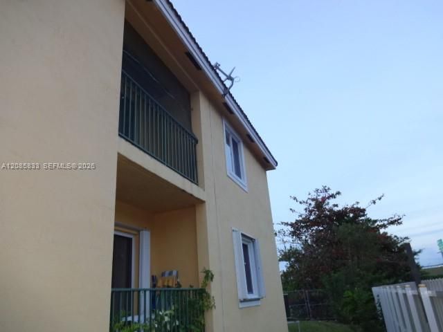 В аренду: $2,195 (2 спален, 2 ванн, 990 Квадратных фут)