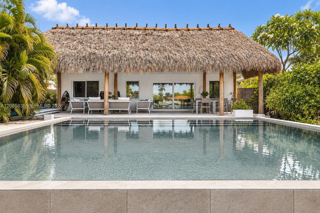 For Sale: $4,900,000 (4 beds, 3 baths, 2063 Square Feet)