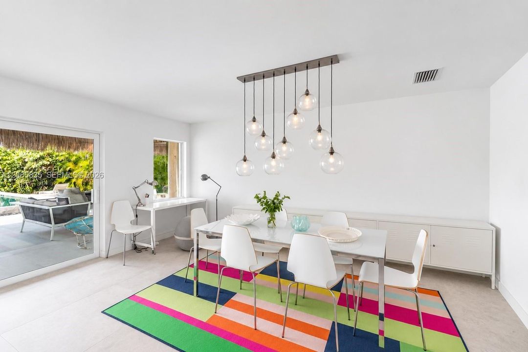 For Sale: $4,900,000 (4 beds, 3 baths, 2063 Square Feet)