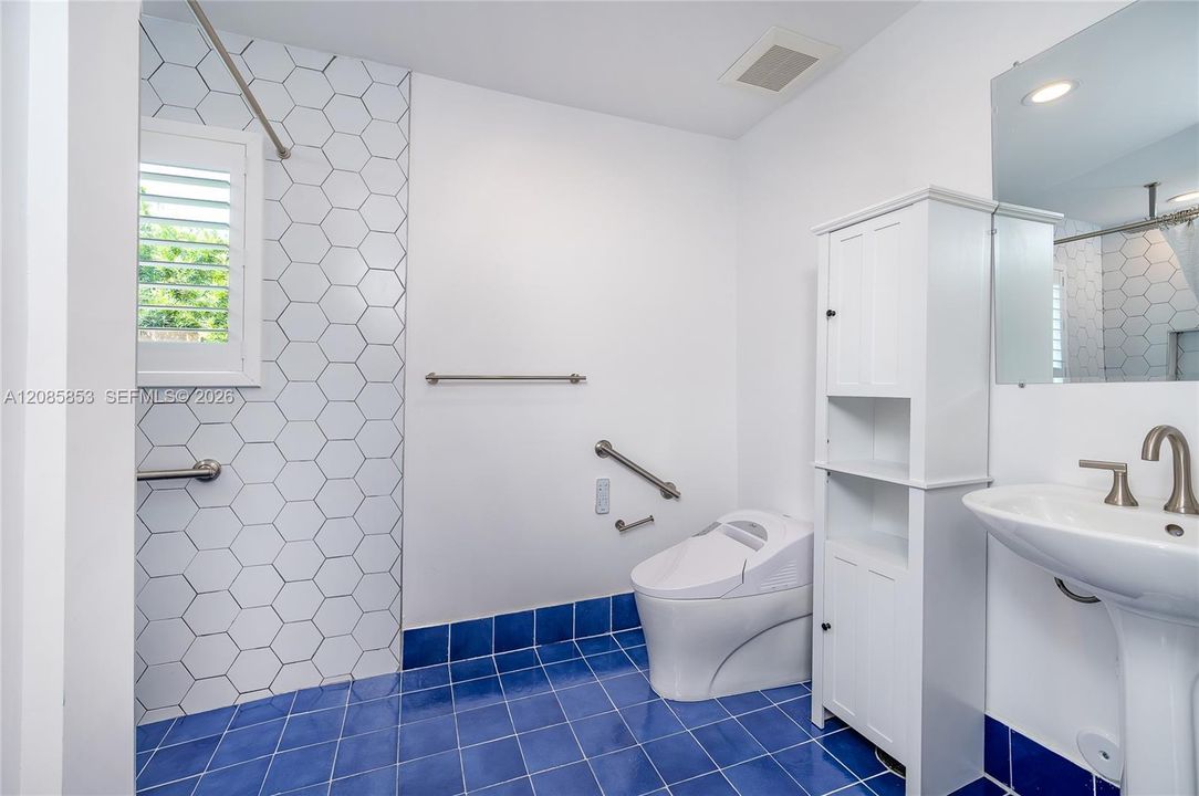 На продажу: $975,000 (4 спален, 3 ванн, 1759 Квадратных фут)