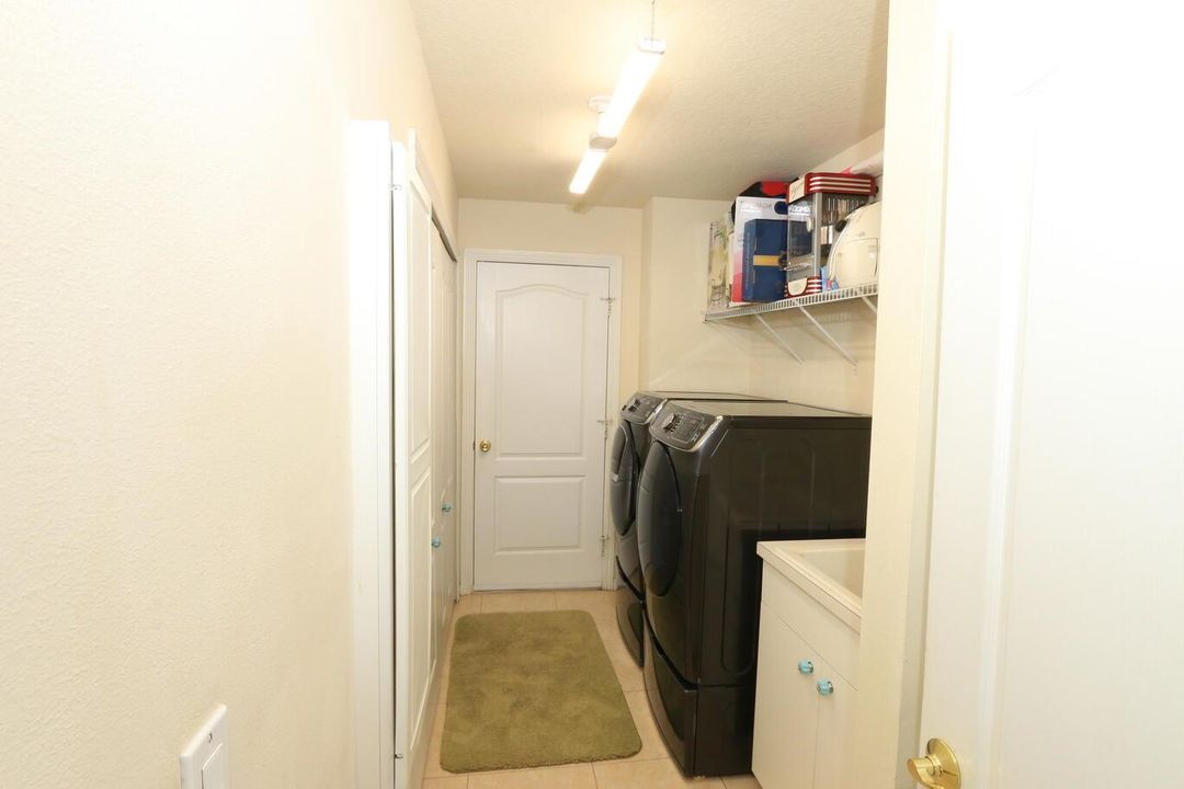 LAUNDRY RM