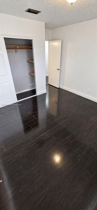 For Rent: $3,100 (3 beds, 2 baths, 1700 Square Feet)