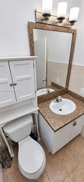 For Rent: $3,100 (3 beds, 2 baths, 1700 Square Feet)