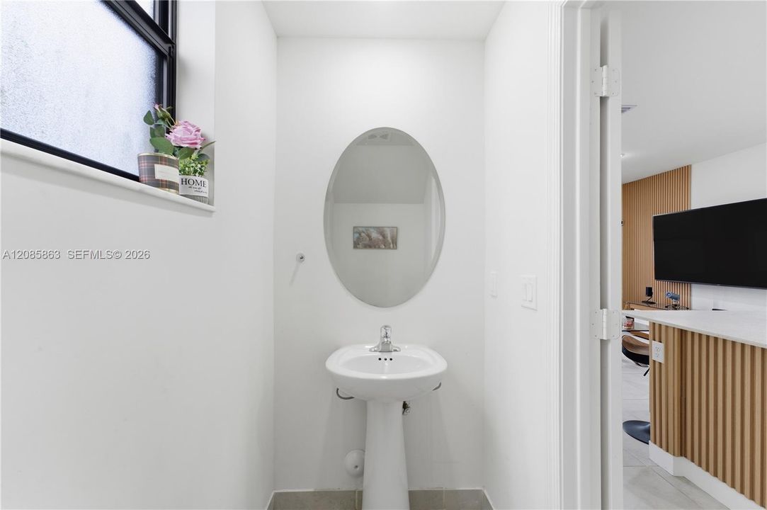 En Venta: $490,000 (3 camas, 2 baños, 1412 Pies cuadrados)