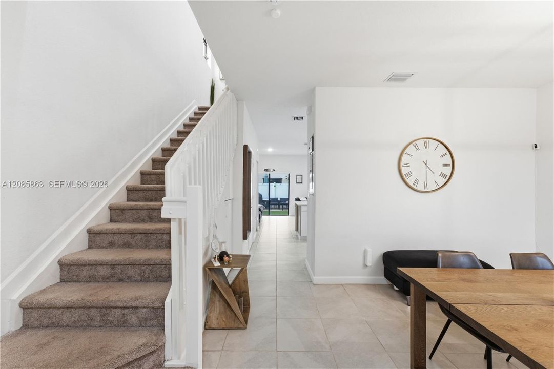 En Venta: $490,000 (3 camas, 2 baños, 1412 Pies cuadrados)