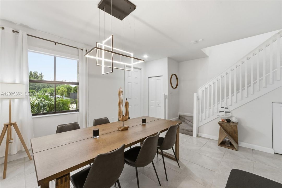 En Venta: $490,000 (3 camas, 2 baños, 1412 Pies cuadrados)