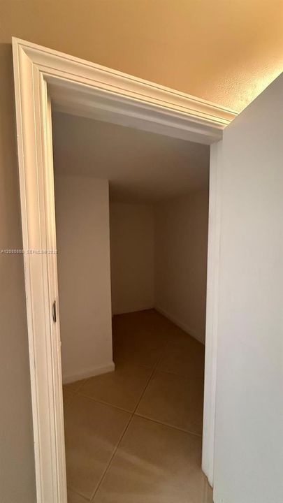 В аренду: $3,650 (3 спален, 2 ванн, 1758 Квадратных фут)