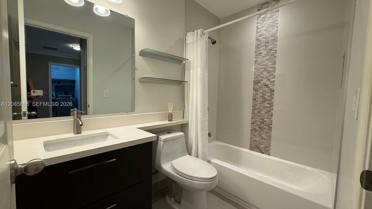 В аренду: $3,650 (3 спален, 2 ванн, 1758 Квадратных фут)