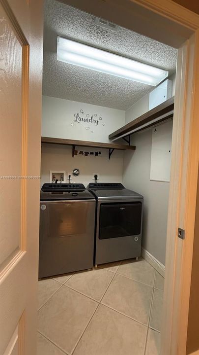 В аренду: $3,650 (3 спален, 2 ванн, 1758 Квадратных фут)