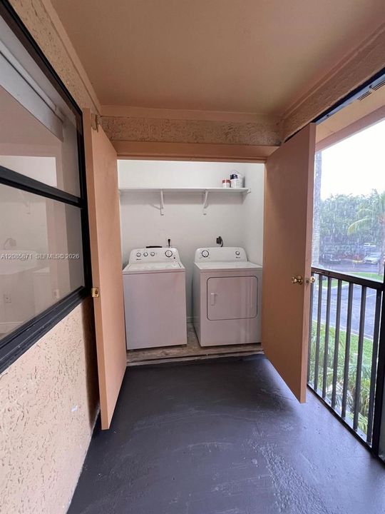 В аренду: $2,450 (2 спален, 2 ванн, 1053 Квадратных фут)