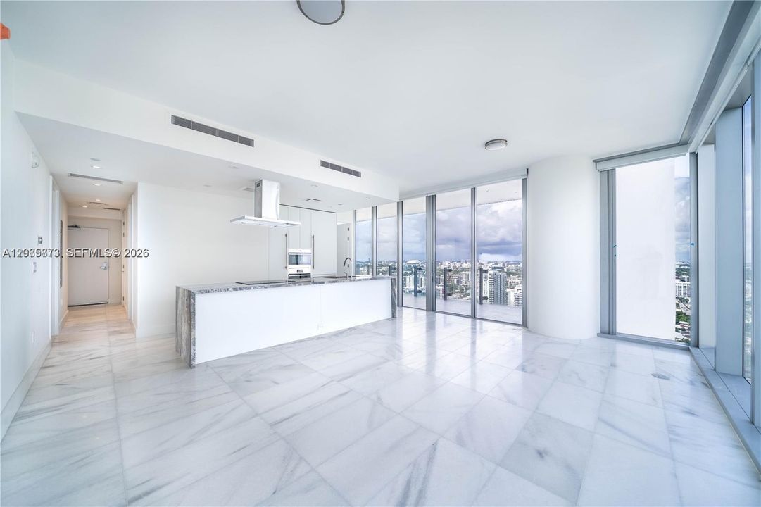 For Sale: $1,190,000 (2 beds, 2 baths, 1105 Square Feet)
