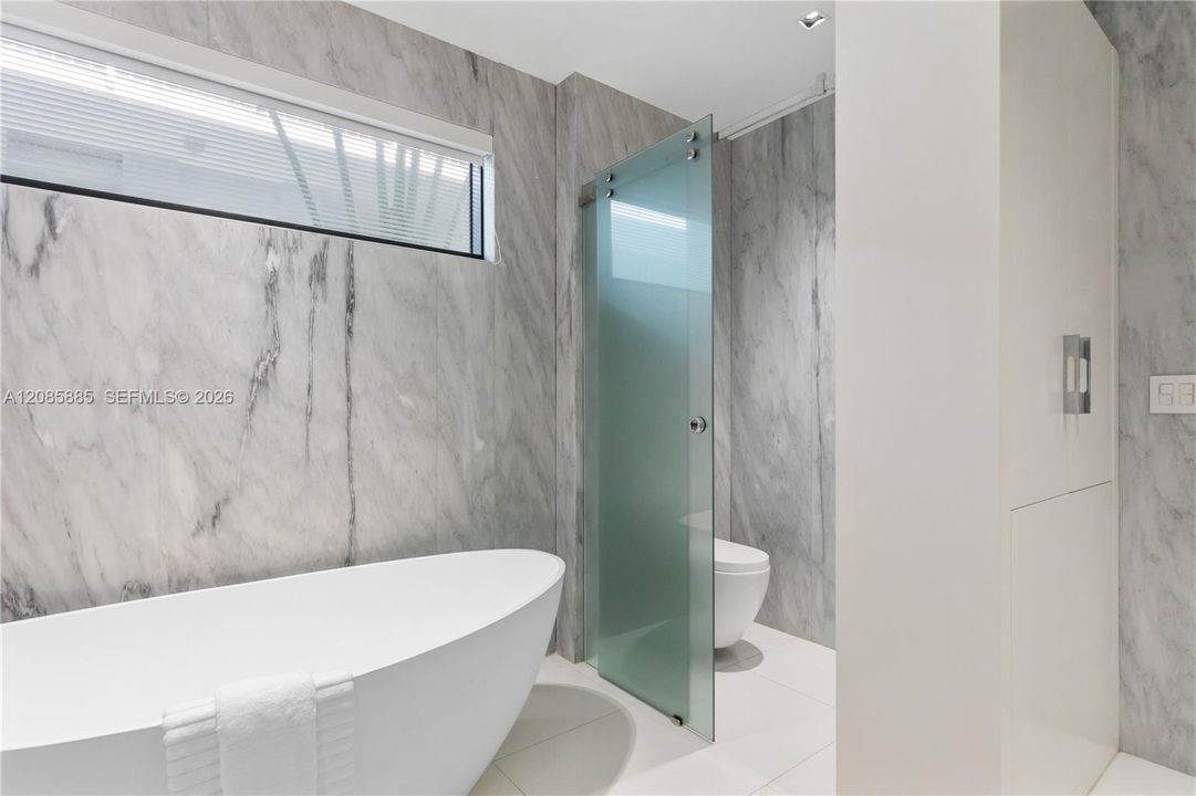 En Venta: $4,500,000 (3 camas, 3 baños, 1866 Pies cuadrados)
