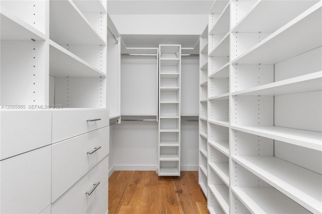 En Venta: $4,500,000 (3 camas, 3 baños, 1866 Pies cuadrados)
