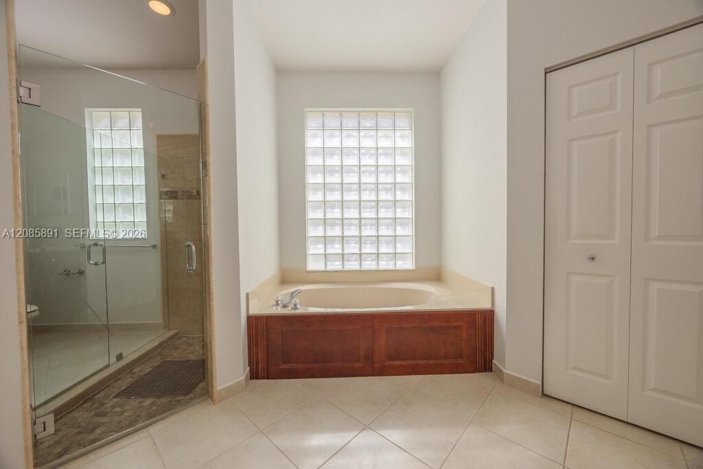 For Sale: $629,000 (3 beds, 2 baths, 2217 Square Feet)