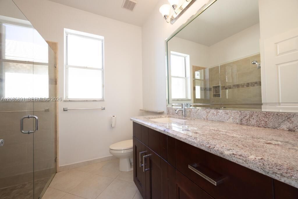 For Sale: $629,000 (3 beds, 2 baths, 2217 Square Feet)