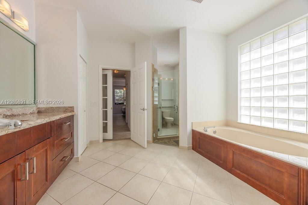 For Sale: $629,000 (3 beds, 2 baths, 2217 Square Feet)