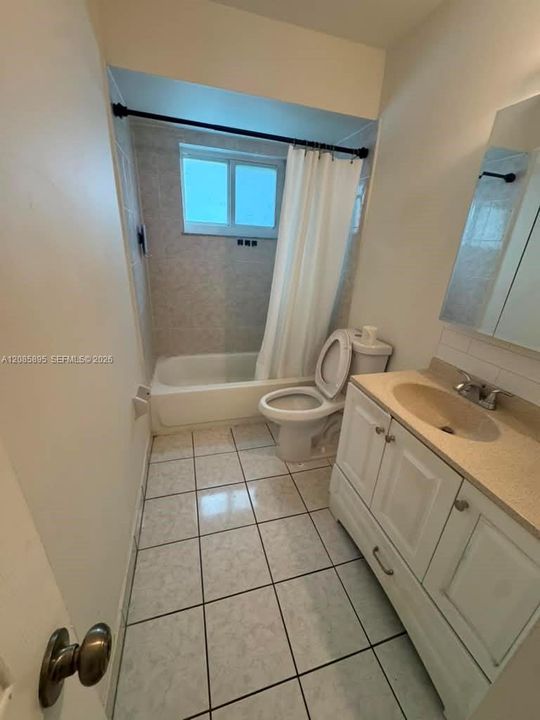 В аренду: $2,050 (2 спален, 1 ванн, 4956 Квадратных фут)