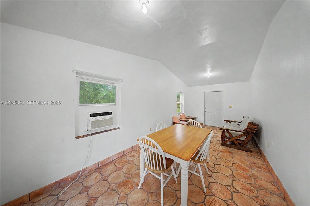 En Renta: $5,500 (1 camas, 1 baños, 720 Pies cuadrados)