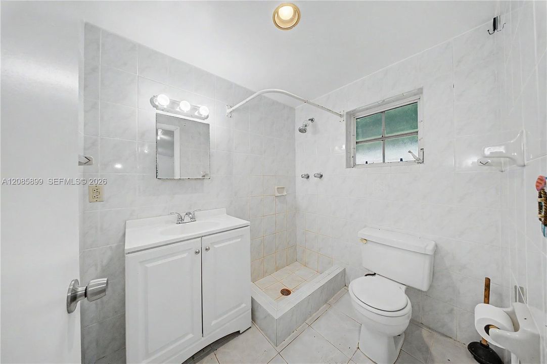 En Renta: $5,500 (1 camas, 1 baños, 720 Pies cuadrados)