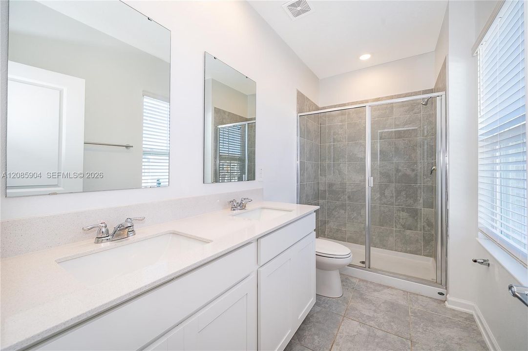 En Venta: $380,000 (3 camas, 3 baños, 0 Pies cuadrados)