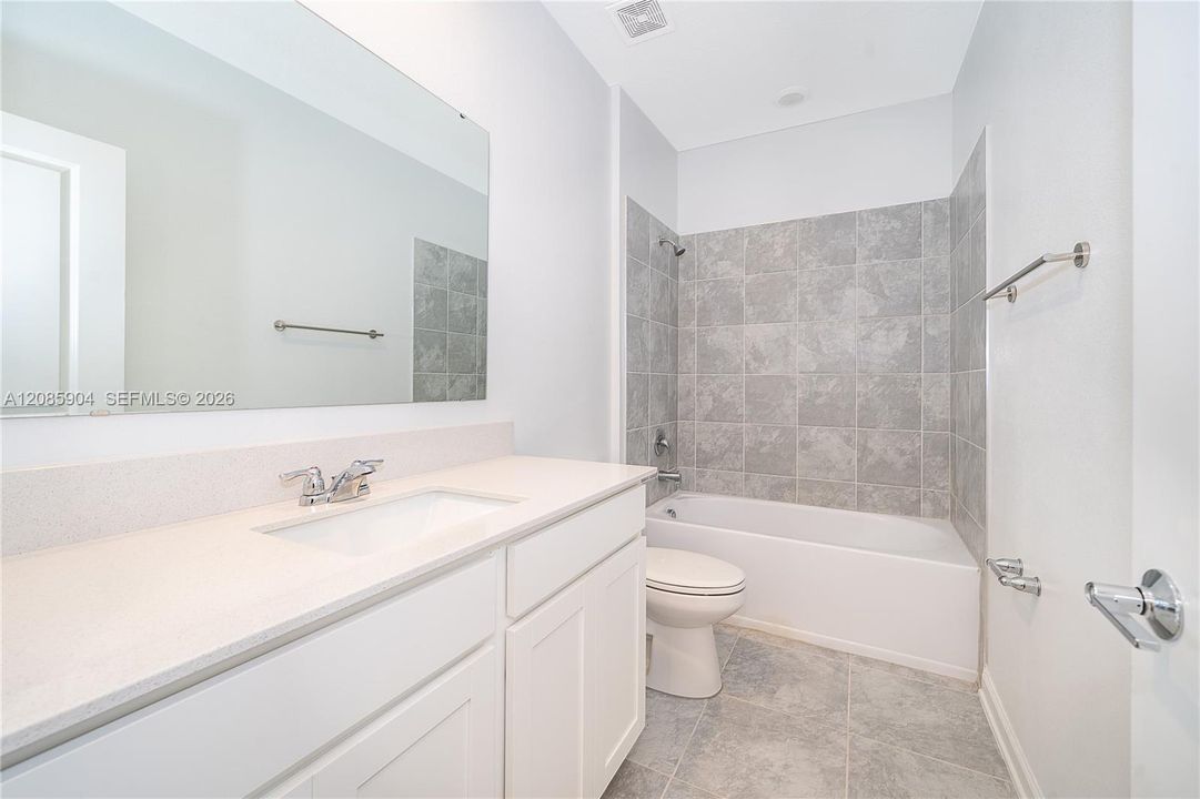 En Venta: $380,000 (3 camas, 3 baños, 0 Pies cuadrados)