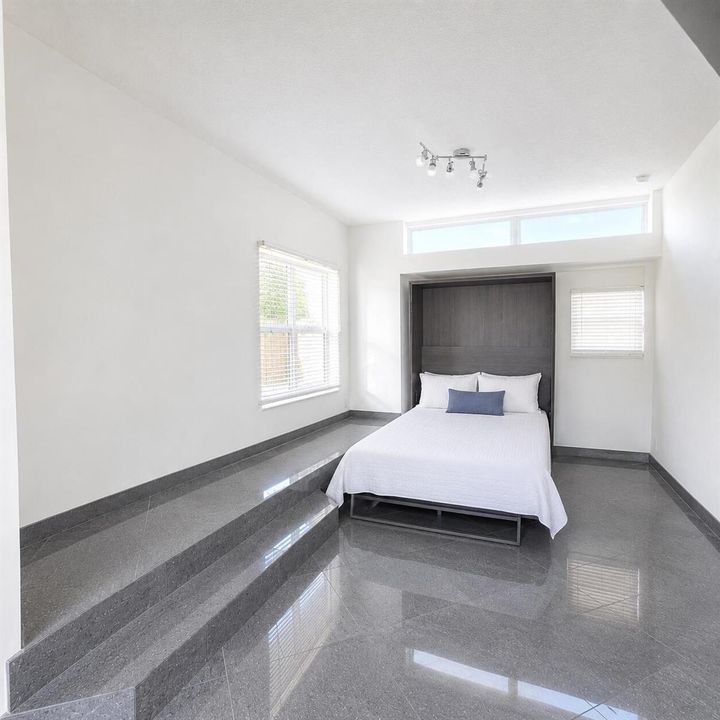 possible 2nd bedroom/ living room