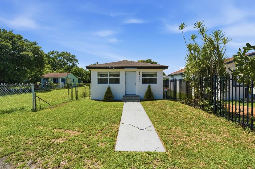 En Venta: $460,000 (3 camas, 2 baños, 1060 Pies cuadrados)