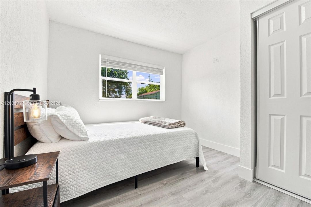En Venta: $460,000 (3 camas, 2 baños, 1060 Pies cuadrados)