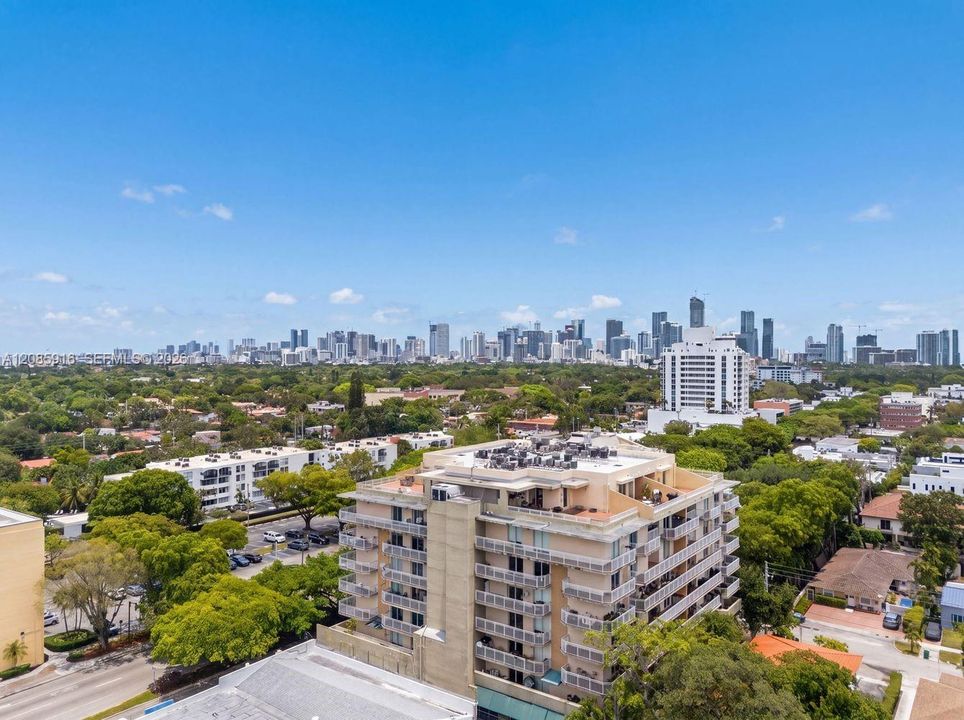 En Venta: $460,000 (2 camas, 2 baños, 1030 Pies cuadrados)