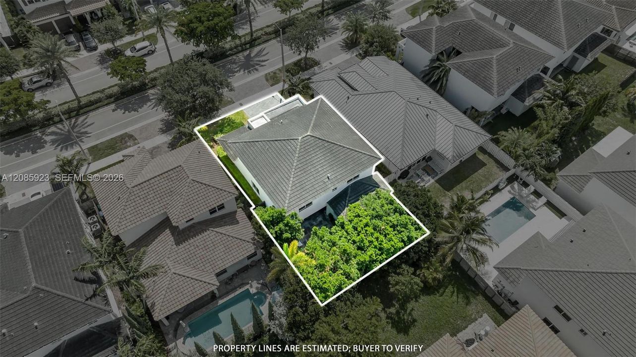 For Sale: $970,000 (6 beds, 3 baths, 3128 Square Feet)