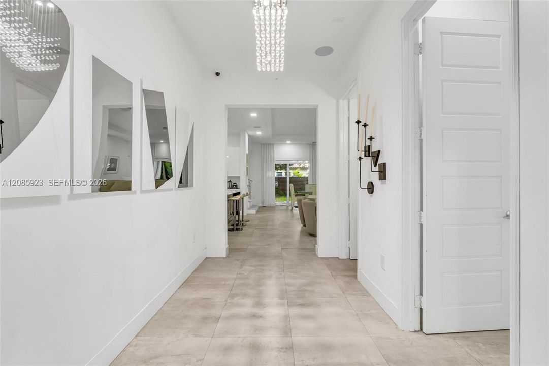 For Sale: $970,000 (6 beds, 3 baths, 3128 Square Feet)
