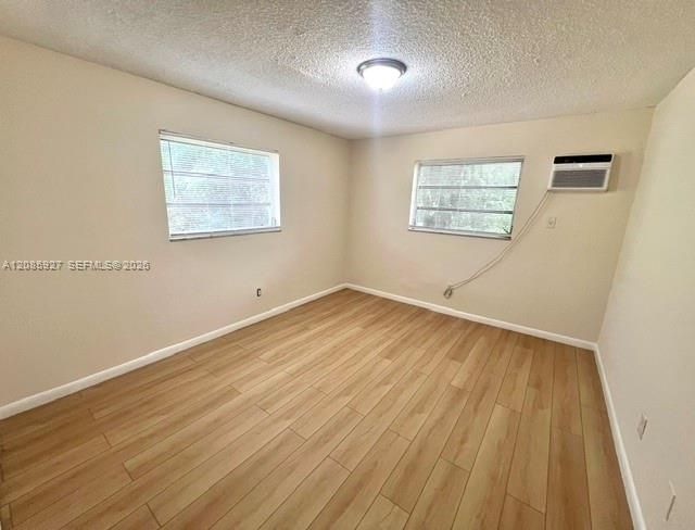 В аренду: $1,450 (1 спален, 1 ванн, 0 Квадратных фут)