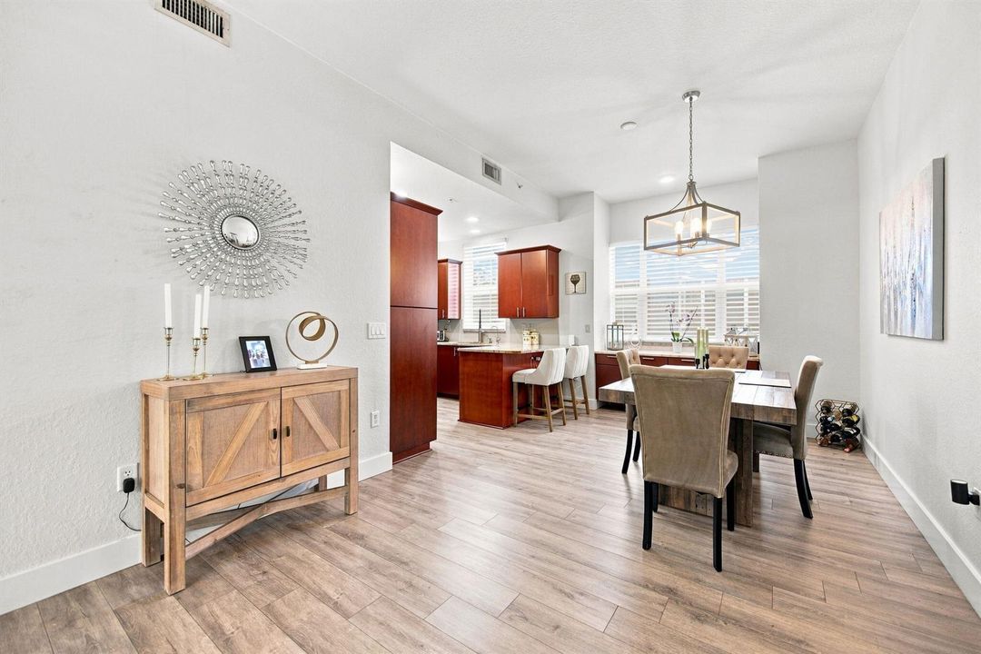 20-web-or-mls-506-ne-7th-ave-1