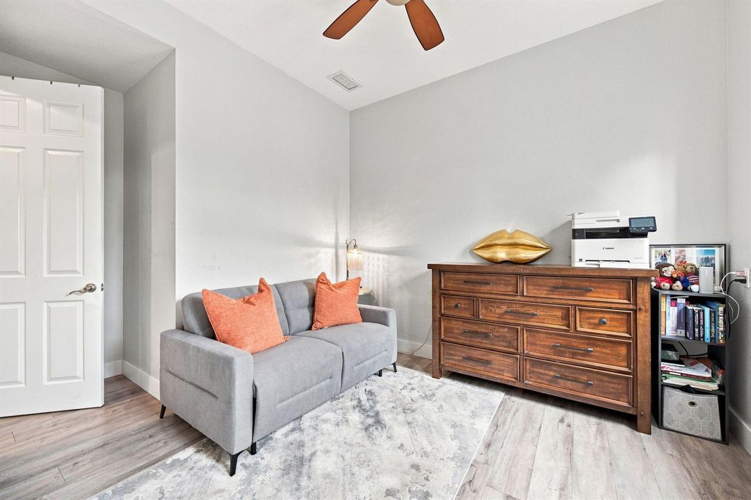 33-web-or-mls-506-ne-7th-ave-1