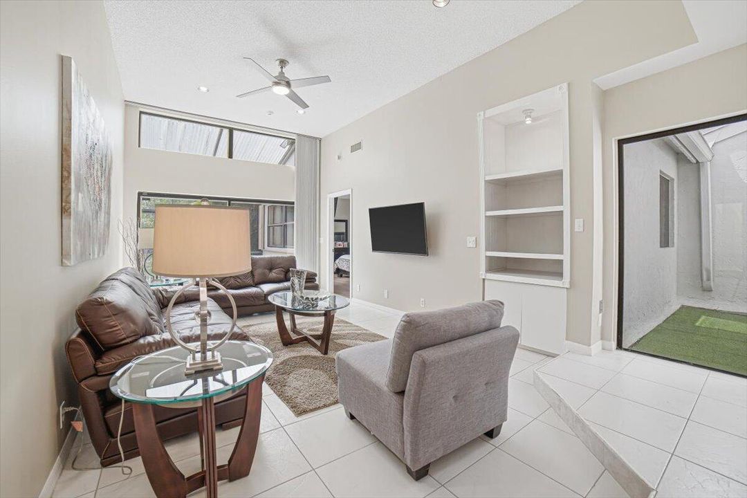 42-Livingroom-B