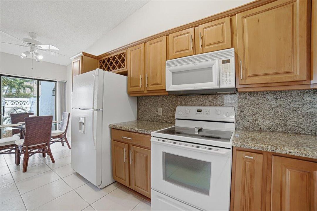 35-Kitchen-B