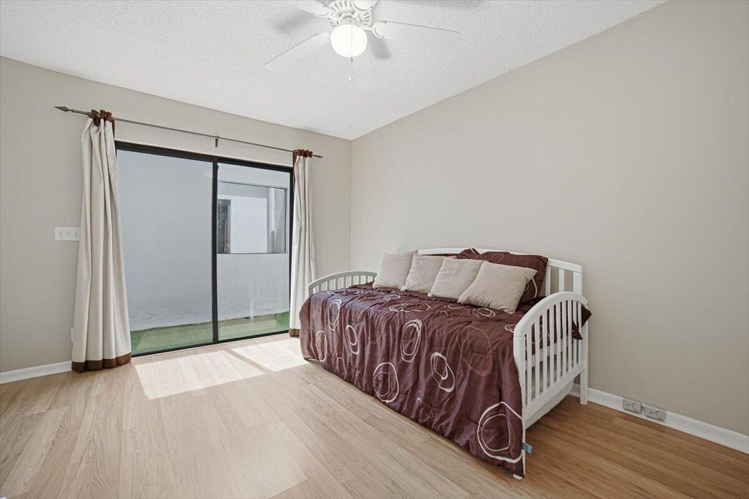 23-Bedroom2-C