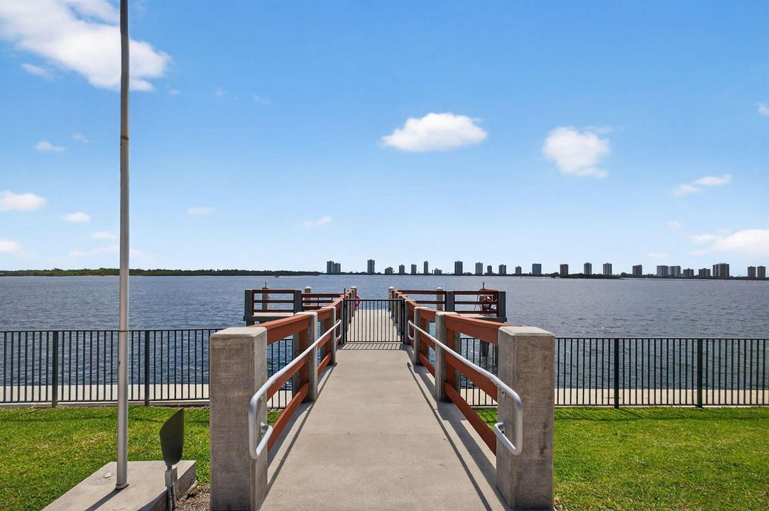 Day Dock