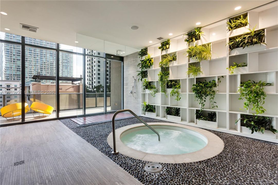 En Renta: $3,950 (1 camas, 2 baños, 852 Pies cuadrados)