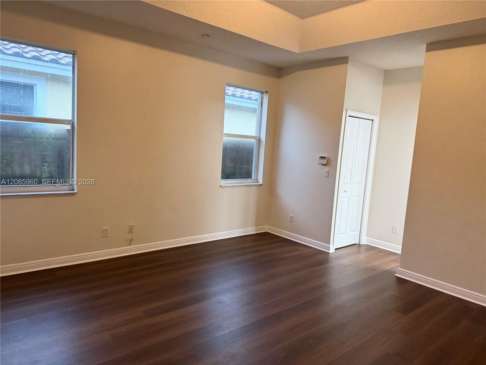 В аренду: $4,500 (4 спален, 3 ванн, 2089 Квадратных фут)