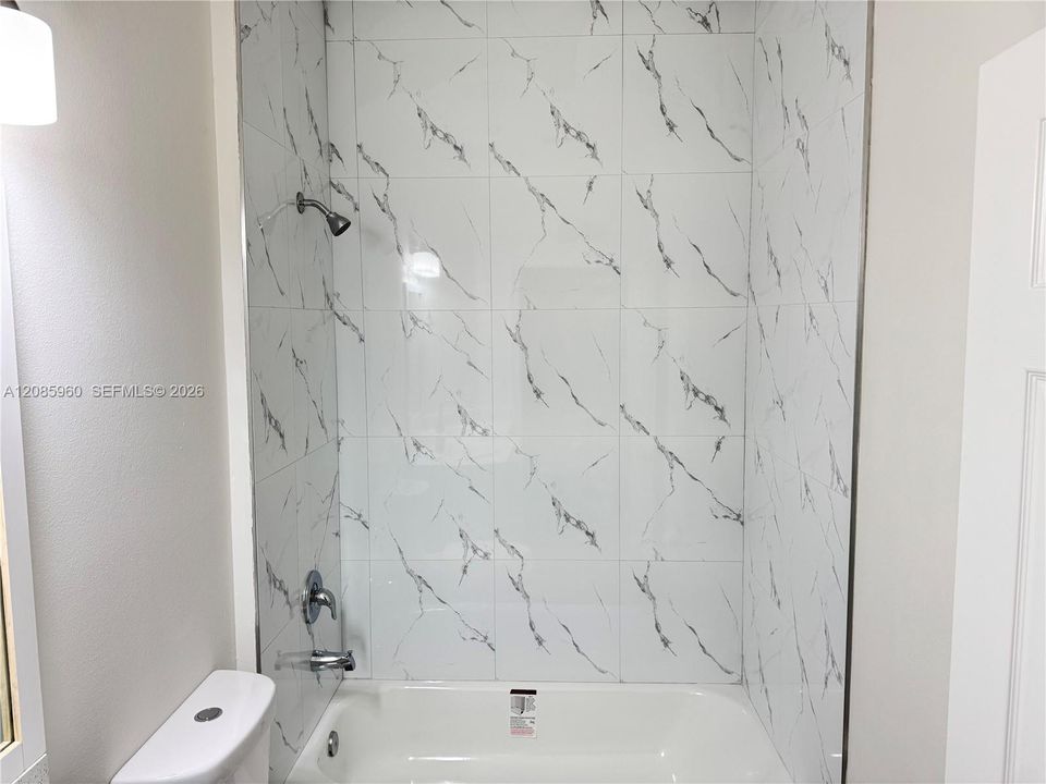 В аренду: $4,500 (4 спален, 3 ванн, 2089 Квадратных фут)