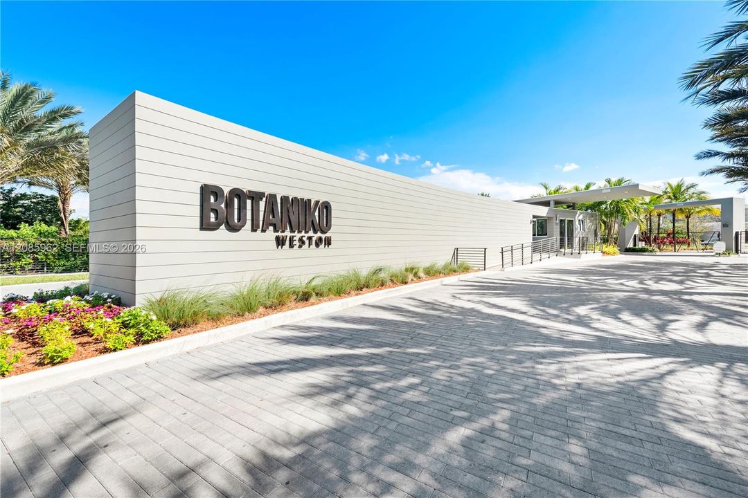 For Sale: $2,375,000 (5 beds, 5 baths, 3813 Square Feet)