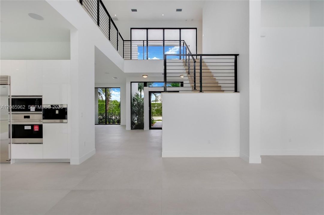 For Sale: $2,375,000 (5 beds, 5 baths, 3813 Square Feet)