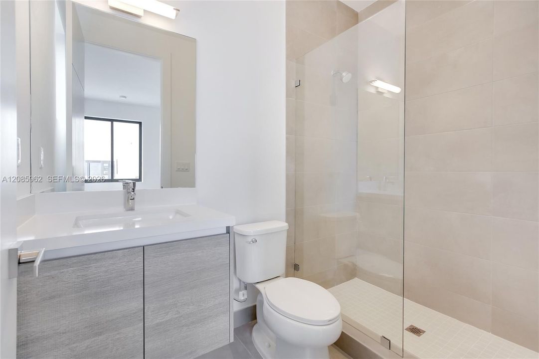 For Sale: $2,375,000 (5 beds, 5 baths, 3813 Square Feet)