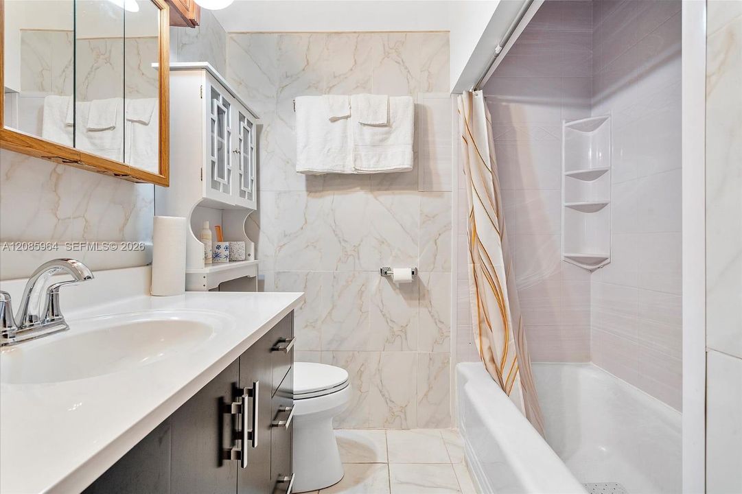 В аренду: $2,650 (2 спален, 1 ванн, 2278 Квадратных фут)