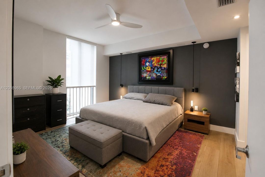 For Sale: $549,900 (1 beds, 2 baths, 1167 Square Feet)